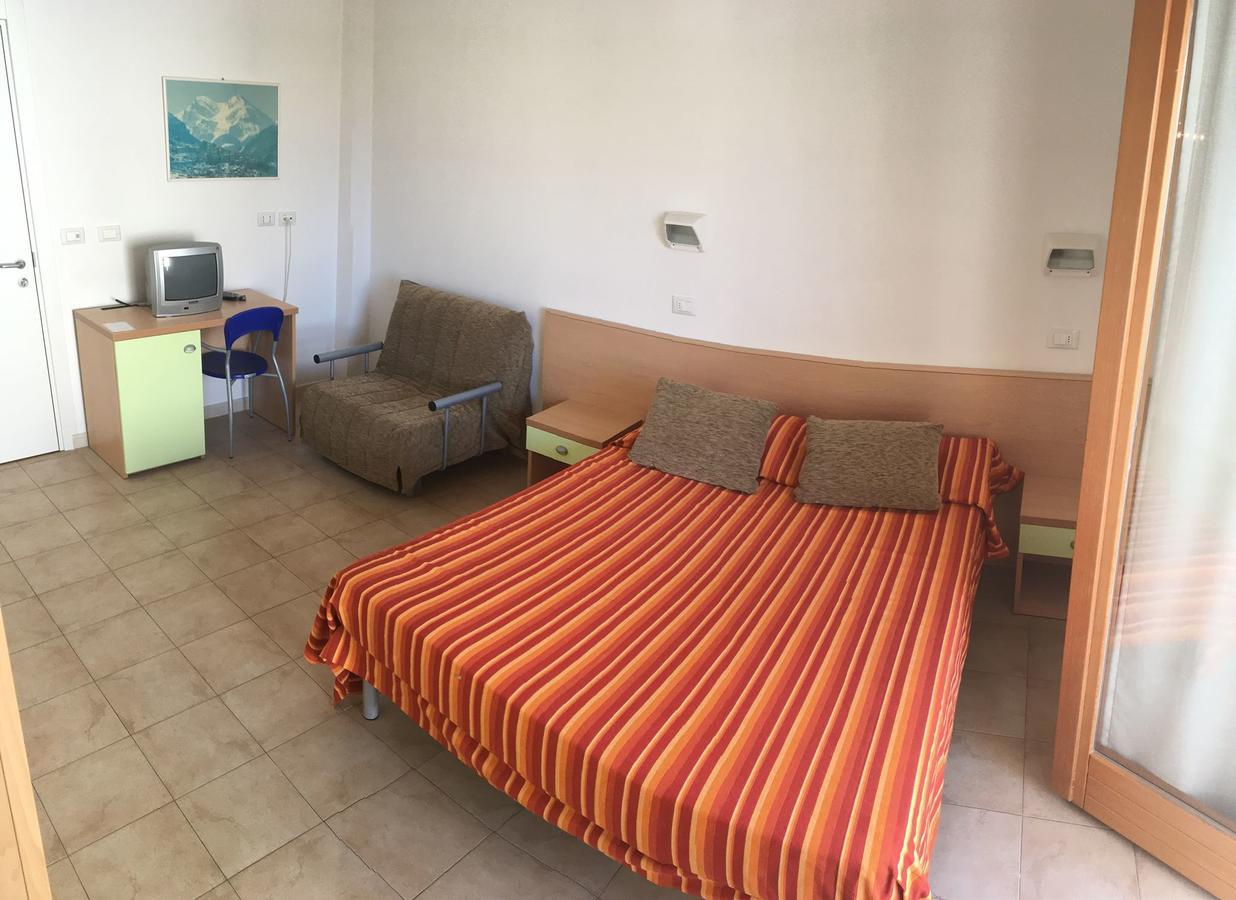 Claudia Residence Alba Adriatica Zewnętrze zdjęcie